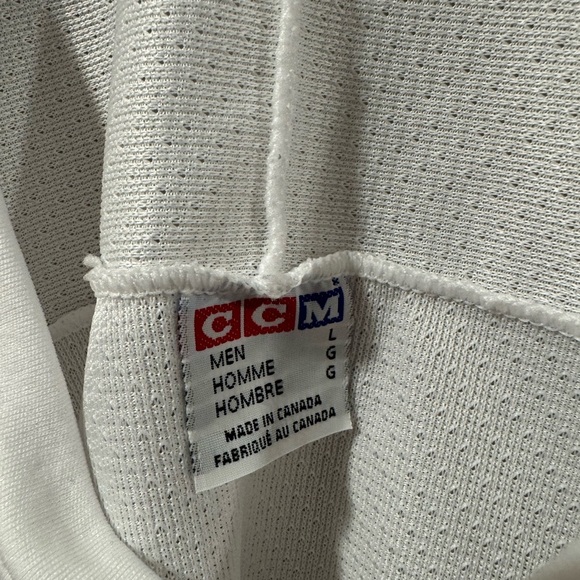 Professional CCM Maska Air Knit Hockey Practice Jersey - Picture 3 of 6